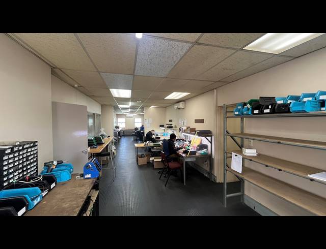 1,535M² WAREHOUSE TO LET IN SPARTAN